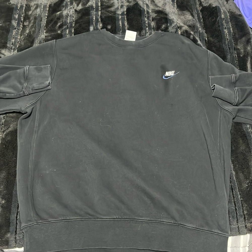 Nike crewneck sweatshier